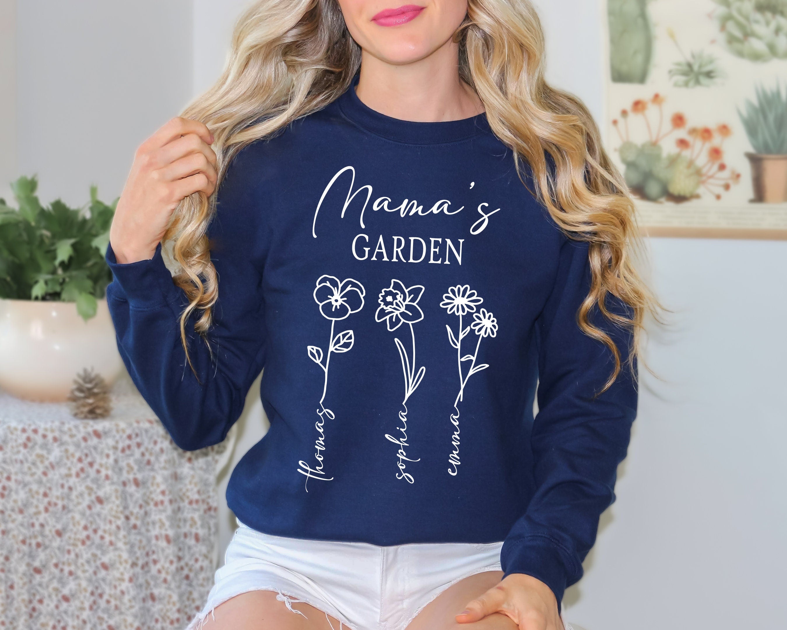 Custom Mama's Sweatshirt  Children Name, Gift for Mom, Personalized Mom Sweater Minimalist Mommy Custom Gift for Mother, Flower Sweatshirt