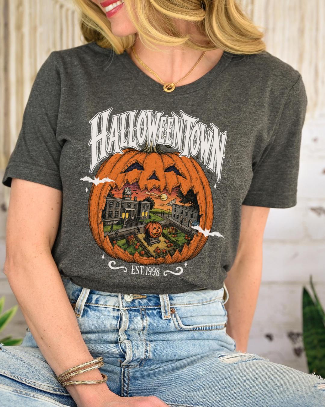 Haunted Pumpkin Sweatshirt - Vintage Halloween Cozy Top